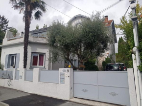 80 M2 Independant 4 personnes direct gare ou aeroport Jardin Piscine
